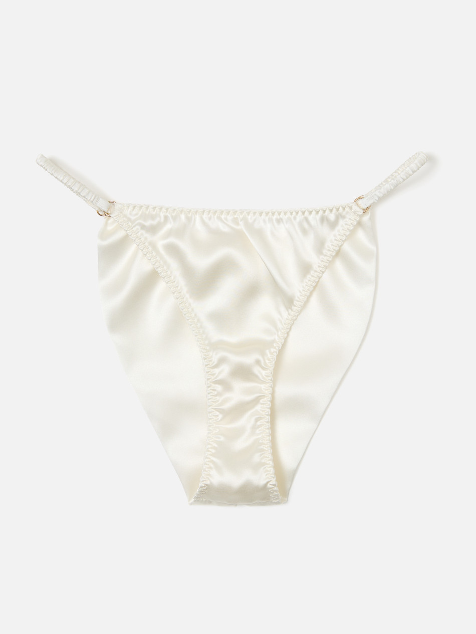 Бразилиана Poppy MILKY WHITE